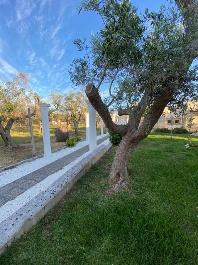 Masseria Petrusella Giuggianello Exteriör bild